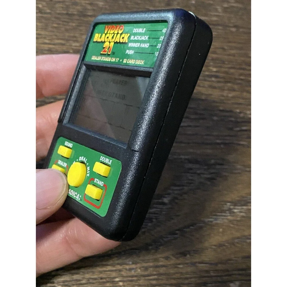 Radica Video Blackjack 21 Retro Handheld LCD Casino Game Model 450 Tested Works